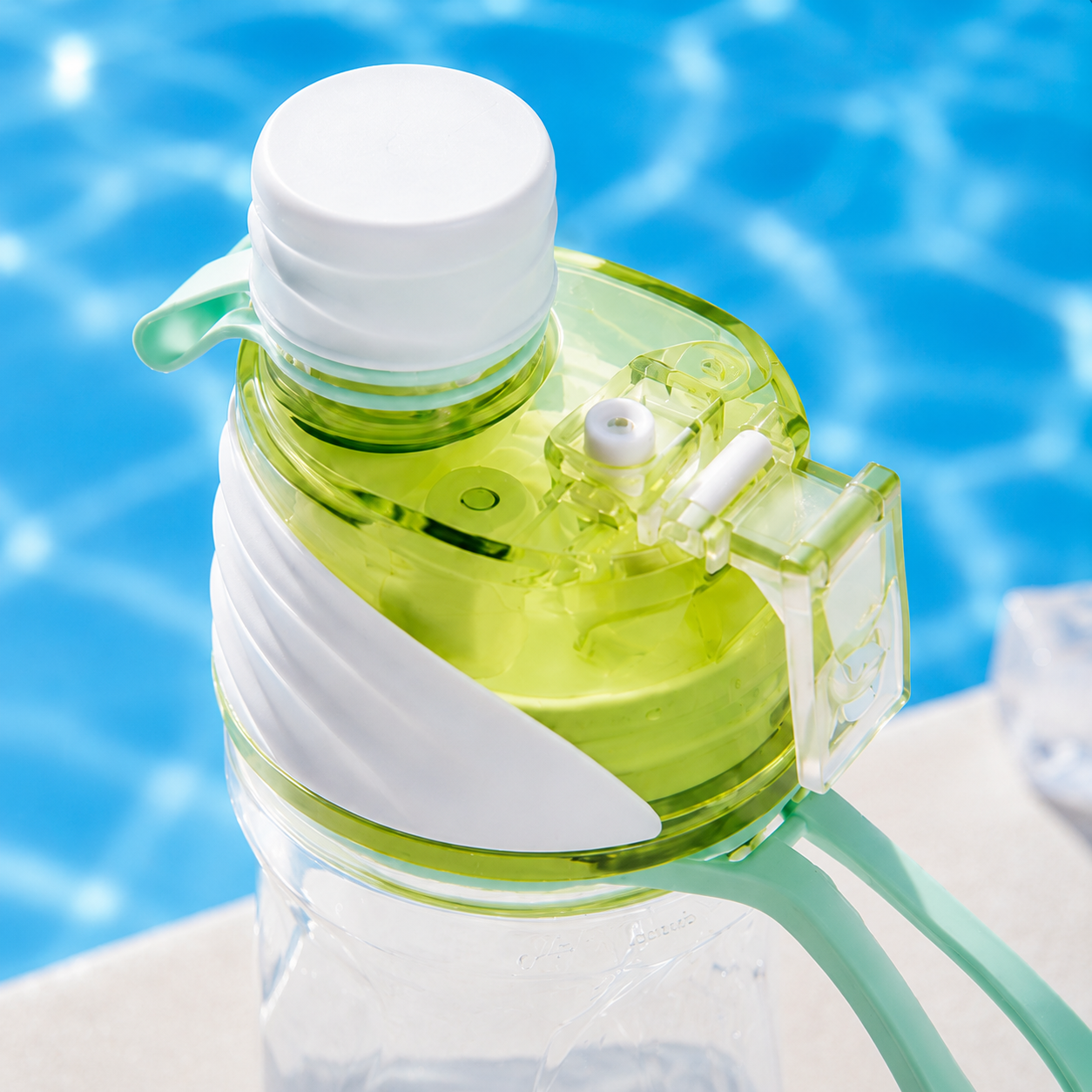 HydraMist™ 2-in-1 Cooling Misting Water Bottle